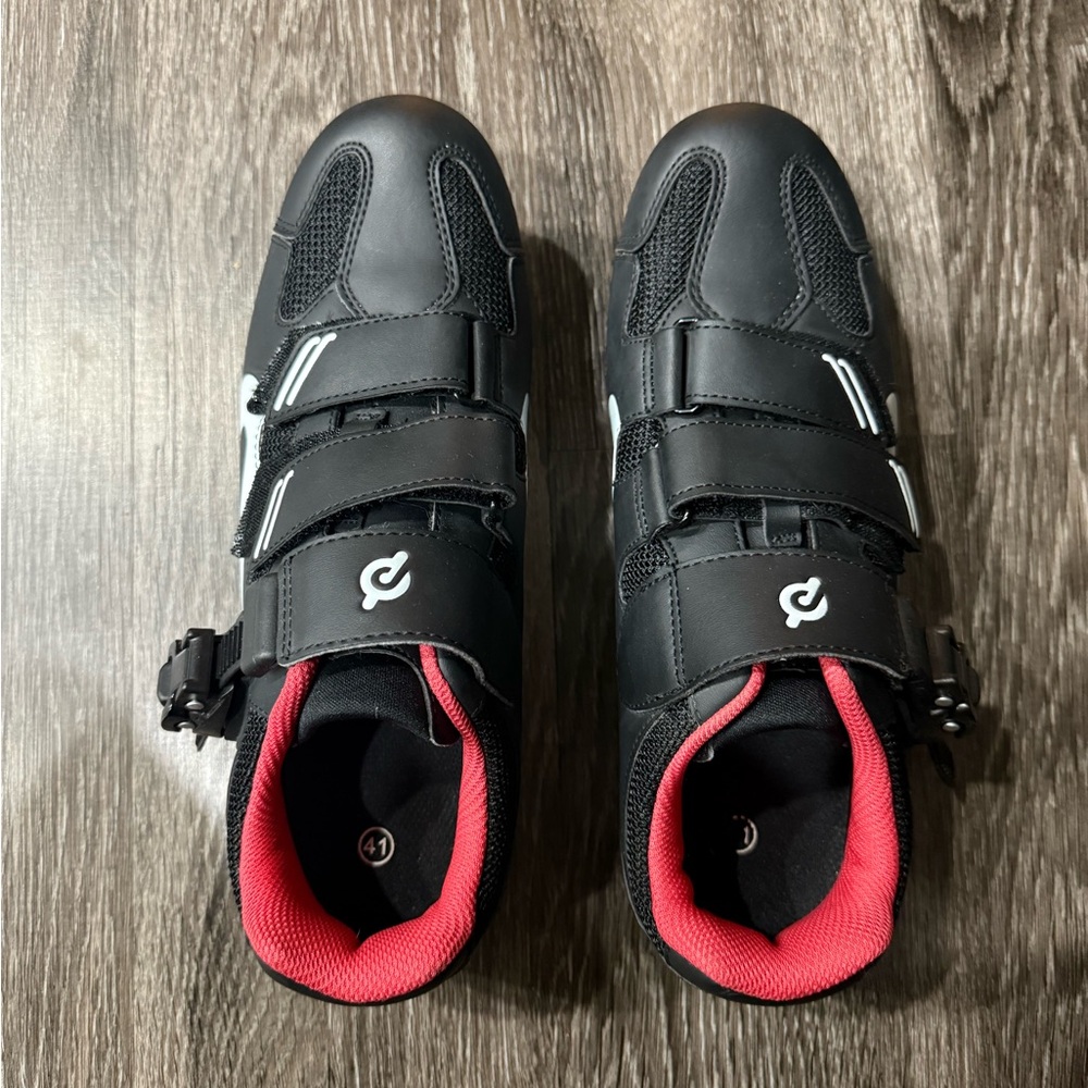 Peloton Cycling Shoes SZ 41 LIKE NEW